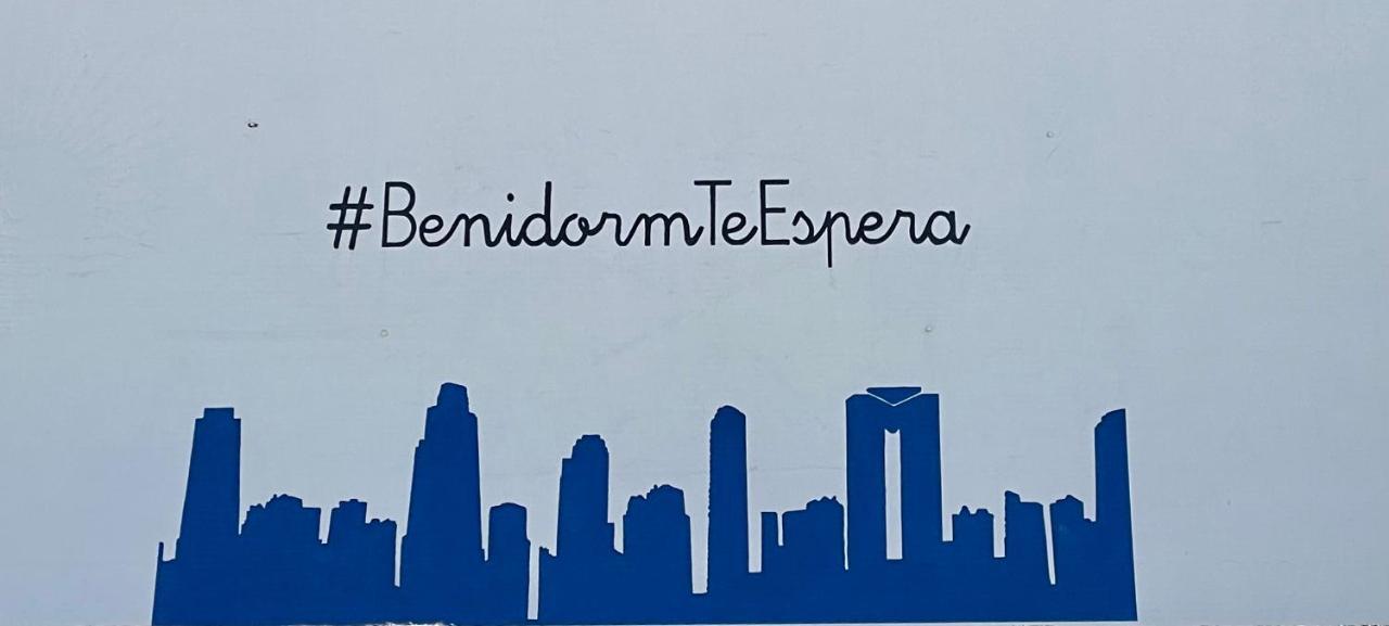 Traveler's With Sea View, Free Coffee & Parking Apartment Benidorm